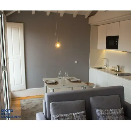 Orm Praca Apartment